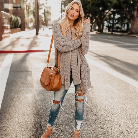 ONE LEFT - Comfy Cozy Pocketed Cardigan - Picture 7 of 8